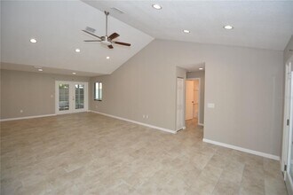 17 Evansville Ln in Palm Coast, FL - Building Photo - Building Photo