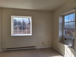 354 Buchanan Trl, Unit 4 Studio in McConnellsburg, PA - Building Photo - Building Photo