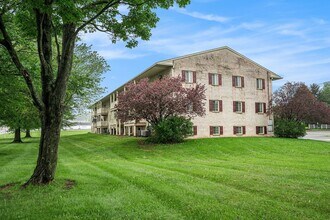 740 Swinehart Rd in Boyertown, PA - Building Photo - Building Photo