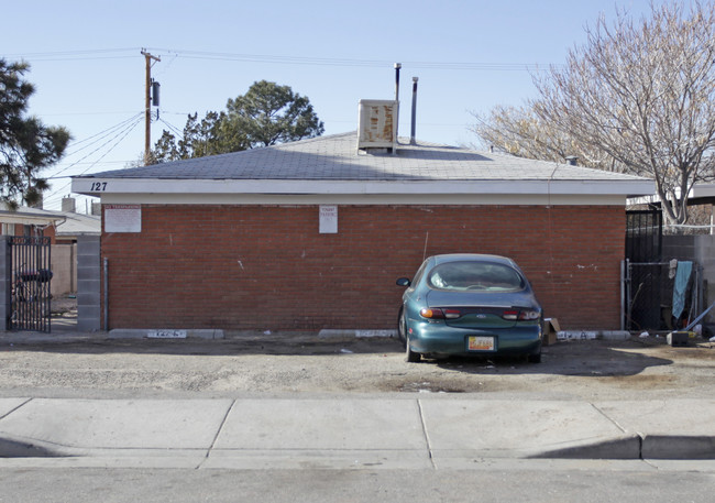 119-127 Conchas St NE in Albuquerque, NM - Building Photo - Building Photo