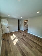 353 Meadow Dr in Circleville, OH - Foto de edificio - Building Photo