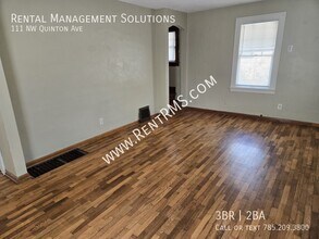 111 NW Quinton Ave in Topeka, KS - Building Photo - Building Photo