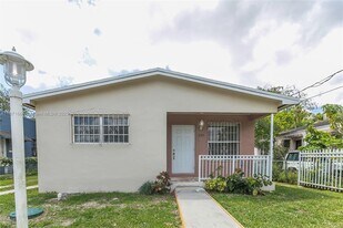 270 NW 81st St. in Miami, FL - Building Photo