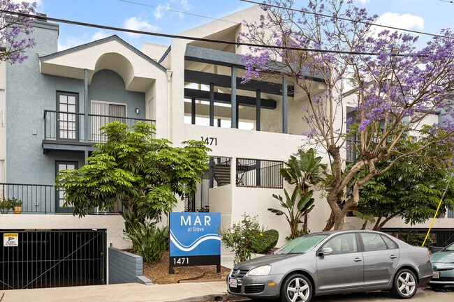 Mar at Grove in Imperial Beach, CA - Foto de edificio - Building Photo