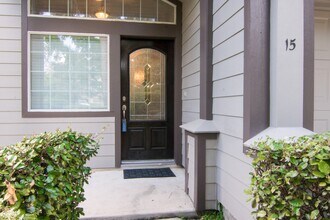 15 Aquiline Oaks Pl in Spring, TX - Building Photo - Building Photo