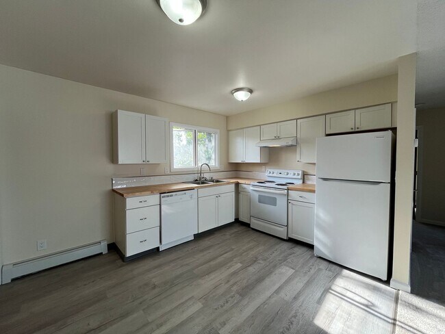 516 E 10th Ave in Anchorage, AK - Building Photo - Building Photo