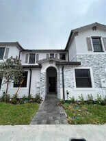 18110 SW 148th Rd in Quail Heights, FL - Building Photo
