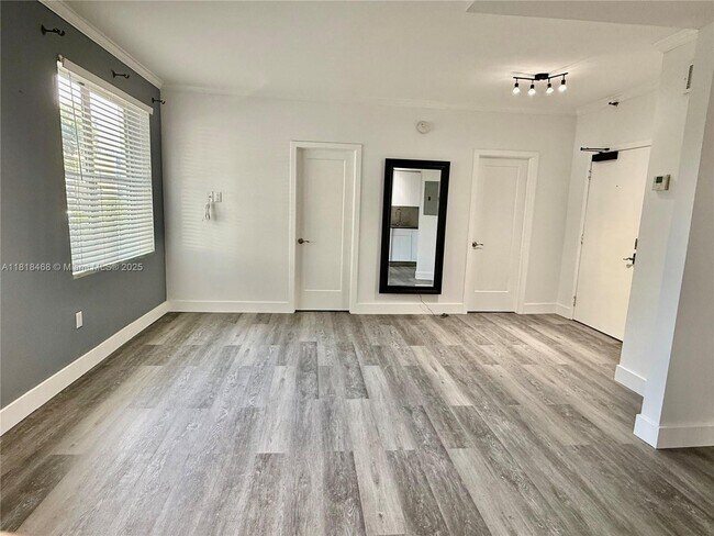 1502 Jefferson Ave in Miami Beach, FL - Building Photo - Building Photo