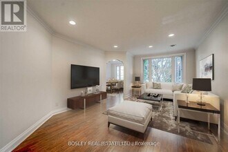 3 Warwick Ave in Toronto, ON - Building Photo - Building Photo