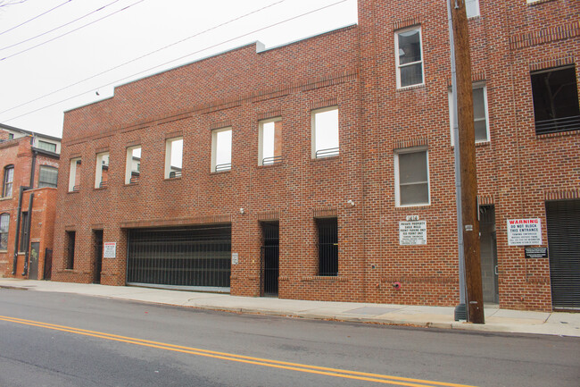 Eagle Mill Towers in Richmond, VA - Foto de edificio - Building Photo