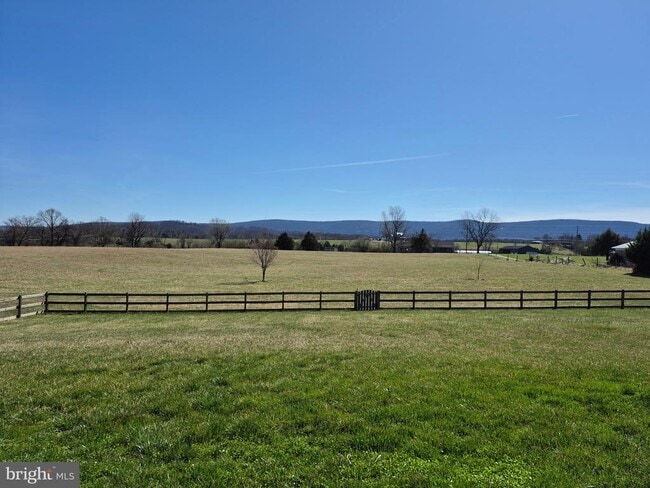 330 Majestic Ln in Charles Town, WV - Building Photo - Building Photo