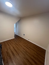 1524 9th St, Unit B in Bremerton, WA - Building Photo - Building Photo