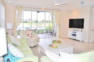 6017 Trophy Dr in Naples, FL - Building Photo - Building Photo