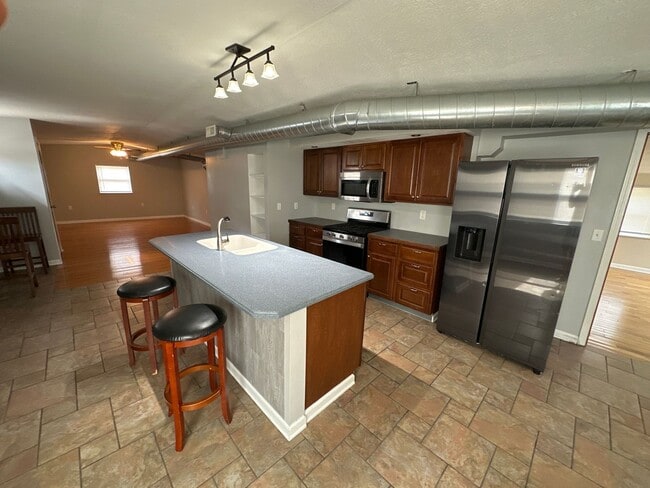 property at 83 E Duncan St