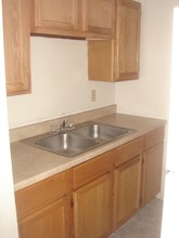 Price Avenue Apartments in Cincinnati, OH - Building Photo - Interior Photo