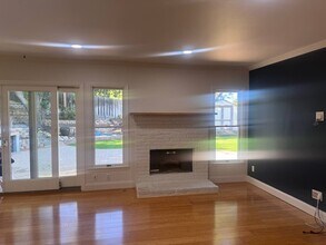 20305 Aetna St in Woodland Hills, CA - Building Photo - Building Photo