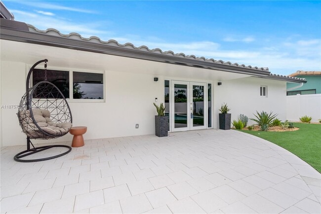 5900 NE 21st Ave in Fort Lauderdale, FL - Building Photo - Building Photo