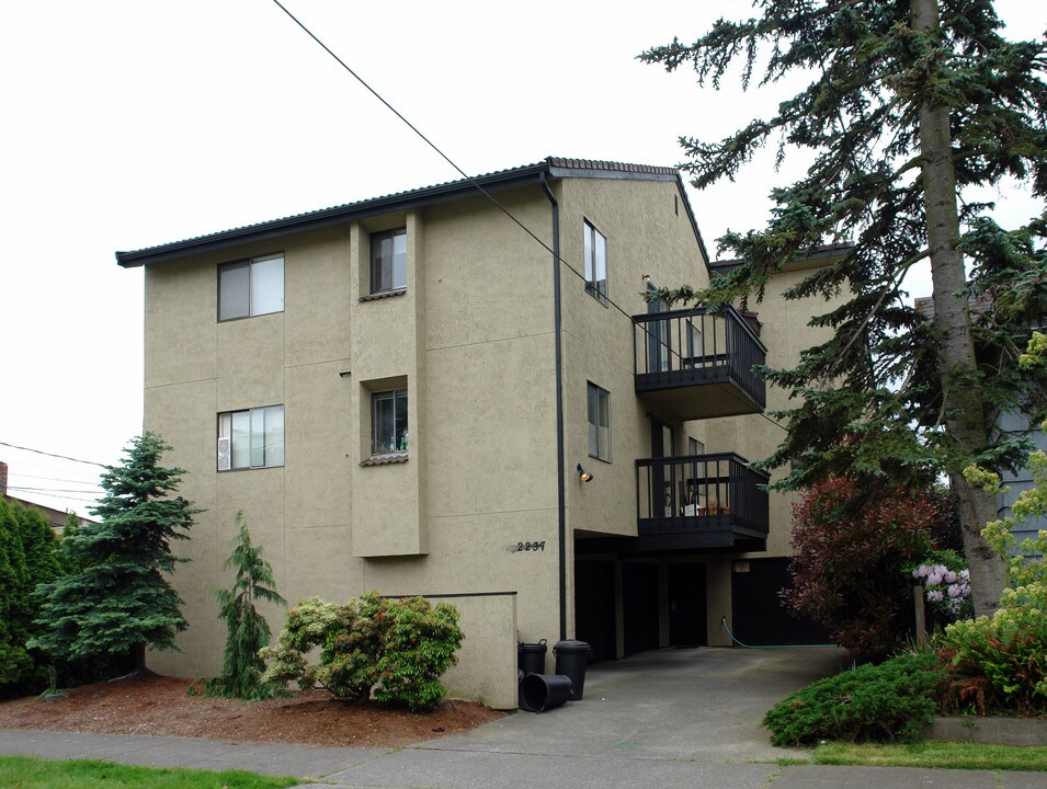 62nd Apartments in Seattle, WA - Building Photo