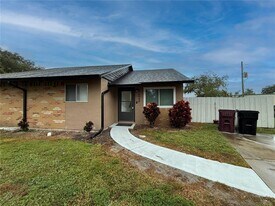 4999 Dover Cir in Orlando, FL - Building Photo