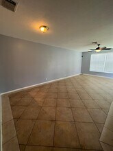 2072 Oakhurst Way in Riviera Beach, FL - Building Photo - Building Photo