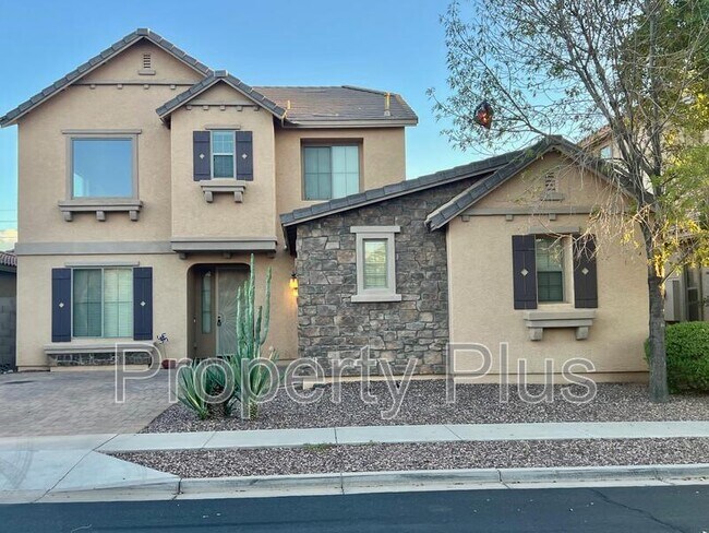 property at 5623 W Huntington Dr