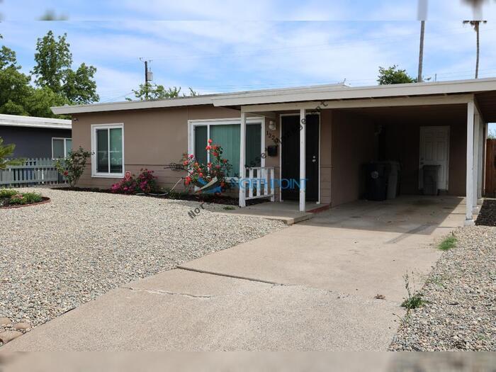 1220 Browning Dr in Sacramento, CA - Building Photo