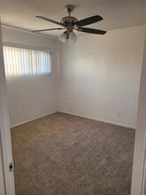 11811 Old River School Rd in Downey, CA - Building Photo - Building Photo