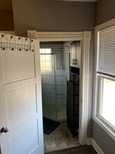 921 20th Ave NE, Unit 2 in Minneapolis, MN - Foto de edificio - Building Photo