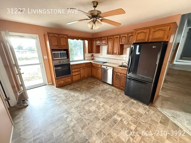 property at 31227 Livingstone Ave