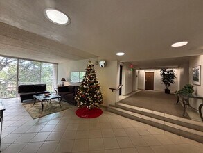 1 Kelton Ct in Oakland, CA - Building Photo - Building Photo