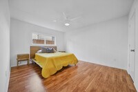 1408 Hughes St photo'