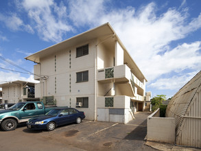 94-749 Haakoa Pl in Waipahu, HI - Building Photo - Building Photo