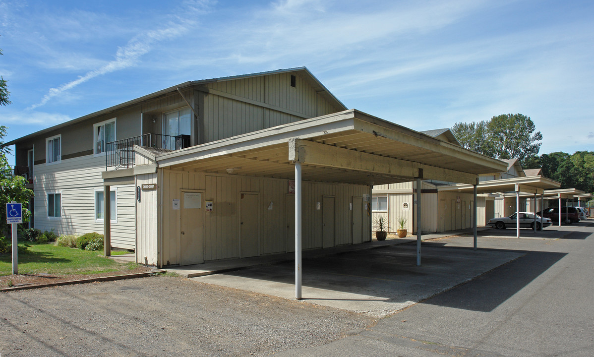 Trinity Terrace Apartments in Salem, OR - Building Photo