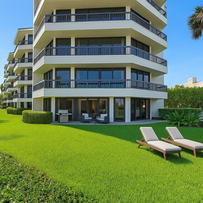120 S Ocean Blvd in Delray Beach, FL - Building Photo - Building Photo