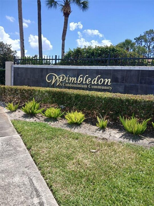 2900 S Semoran Blvd in Orlando, FL - Building Photo
