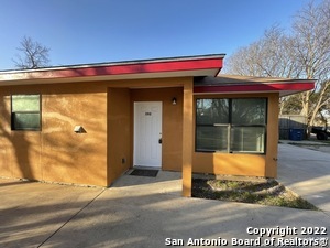 1721 Quintana Rd in San Antonio, TX - Building Photo