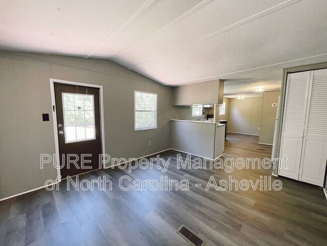 26 Magic Dr in Old Fort, NC - Building Photo - Building Photo