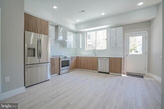 1201 N Taylor St in Philadelphia, PA - Building Photo - Building Photo