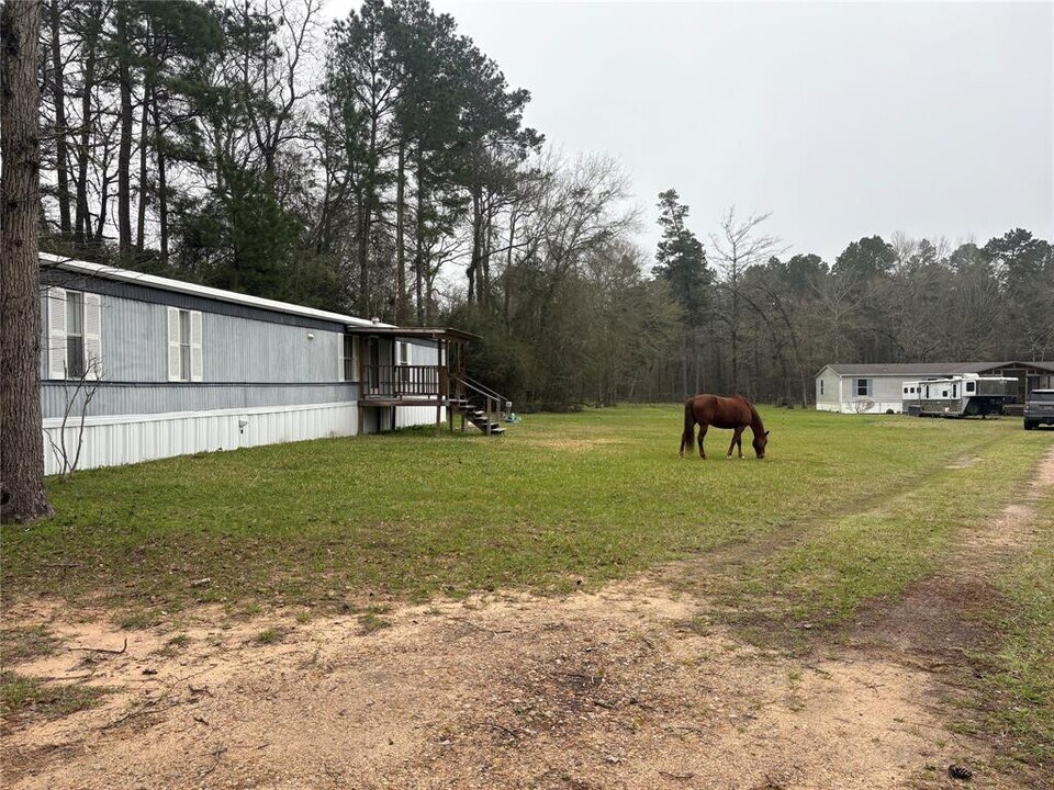 0 Hall Dr S in Montgomery, TX - Building Photo