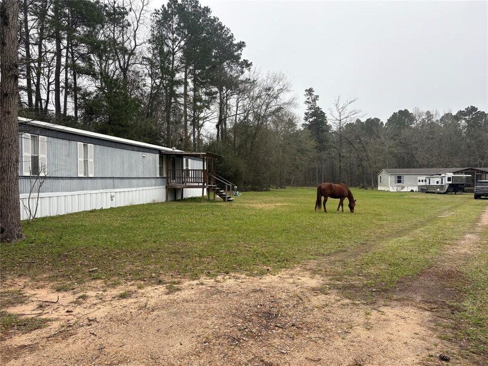 0 Hall Dr S in Montgomery, TX - Building Photo