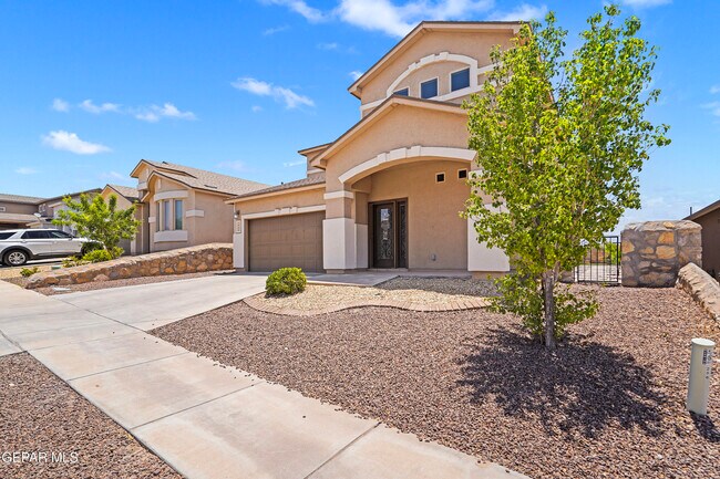 212 S Manzanita Dr in El Paso, TX - Building Photo - Building Photo