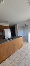 38 Lang Dr in Barrie, ON - Building Photo - Building Photo