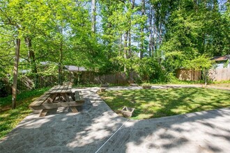 4035 Brookcrest Cir in Decatur, GA - Building Photo - Building Photo