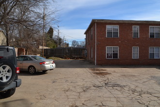 Flats on 15th in Tulsa, OK - Building Photo - Building Photo