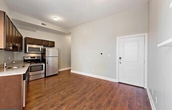 2478 Frankford Ave, Unit 3 in Philadelphia, PA - Building Photo - Building Photo