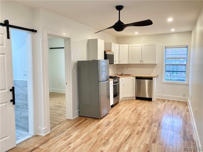 56 Trinity Pl in Buffalo, NY - Building Photo - Building Photo