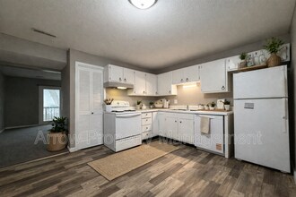 1027 A St in Lincoln, NE - Foto de edificio - Building Photo