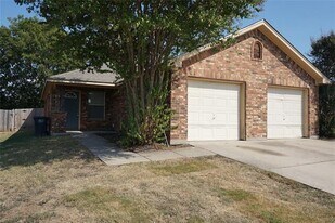 7819 Novella Dr in Fort Worth, TX - Building Photo