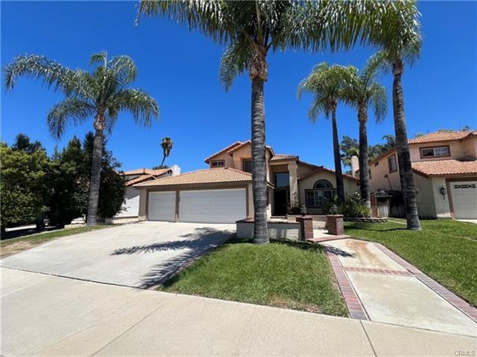 40244 Atmore Ct in Temecula, CA - Building Photo