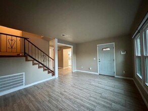 15 Nantucket Dr in Bella Vista, AR - Foto de edificio - Building Photo